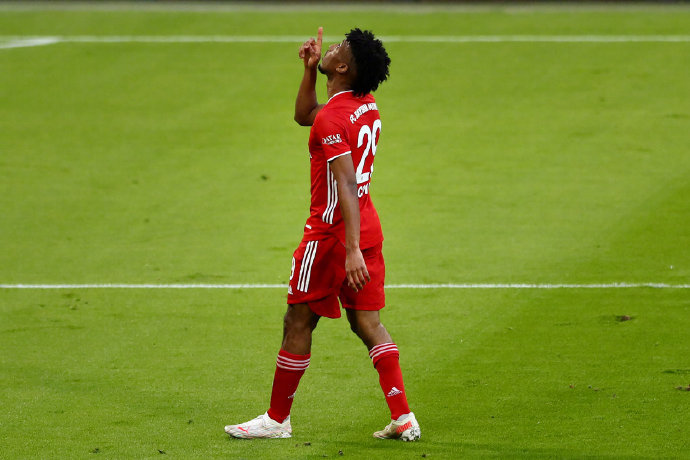 包含加拿大逆转丹麦，阿拉巴完成帽子戏法的词条