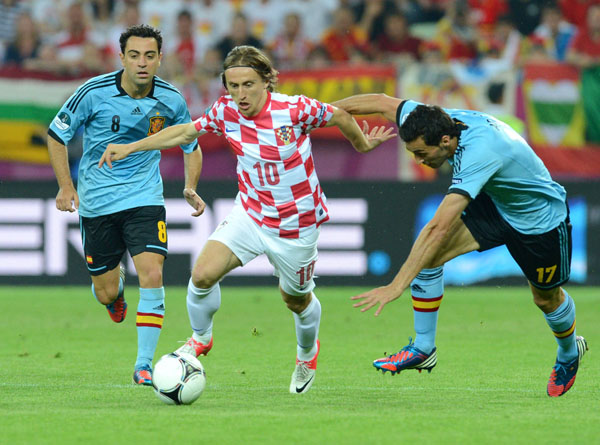 尤文绝杀西班牙,马丁内利状态火热 尤文绝杀西班牙,马丁内利状态火热