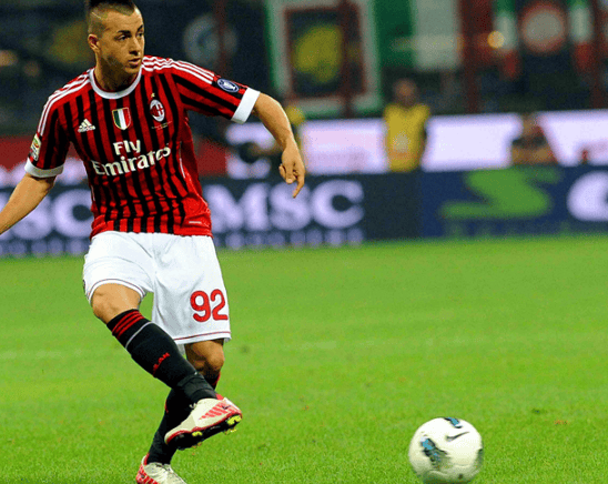 热那亚客场0-3败给佛罗伦萨 热那亚客场0-3败给佛罗伦萨