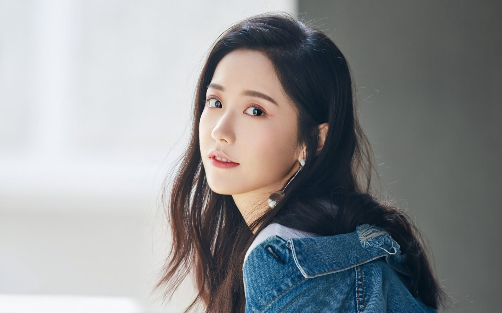 开云体育-史诗翻盘，从温网心碎到ATP加冕，西西帕斯如何带领团队穿越绝望