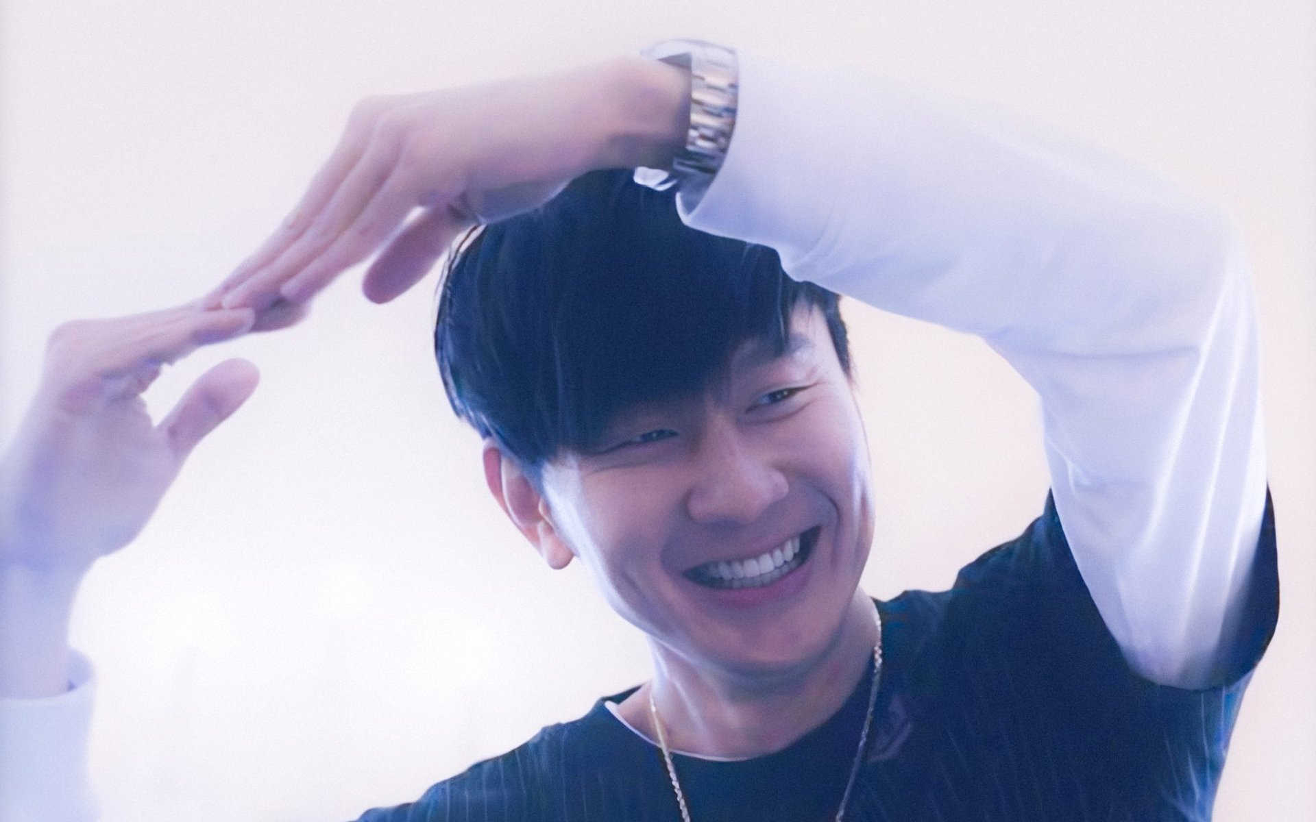 慈善赛现惊天逆转！萨卡租借佛罗伦萨，压哨绝杀几内亚国家队